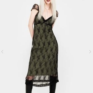 Preowned Disturbia US size 6 Gladioli Stretch Lace Midi Dress